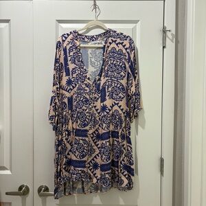 V-Neck Floral Print Tunic Top in Beige and Navy